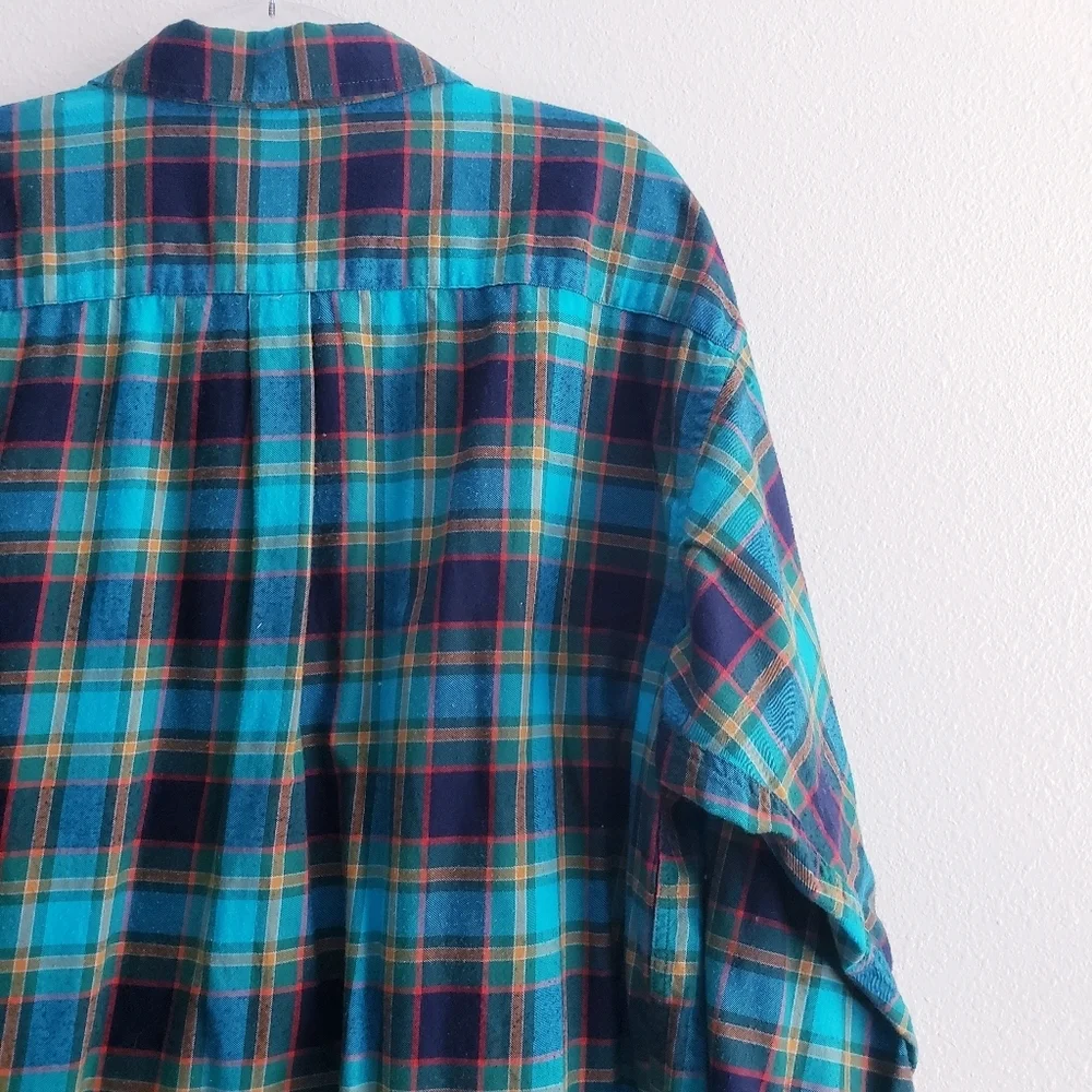 Patagonia Plaid Long Sleeve Button Down Top